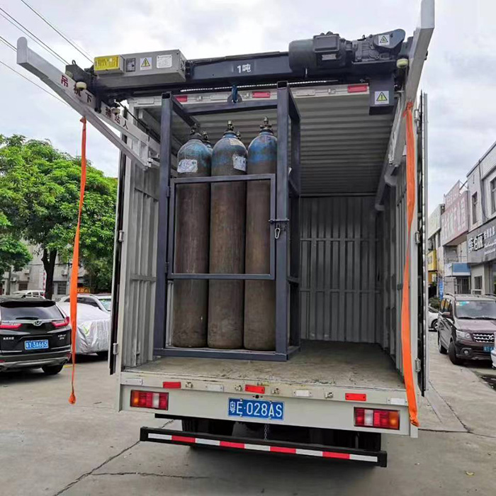 車載吊機(jī)石化行業(yè)應(yīng)用
